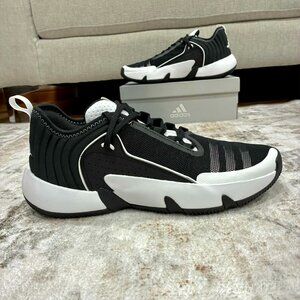 NWT Mens Adidas Basketball Shoes Size 8.5